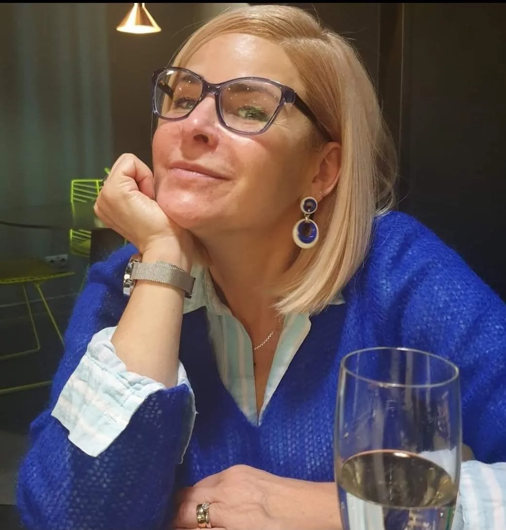 Blonde mature in glasses