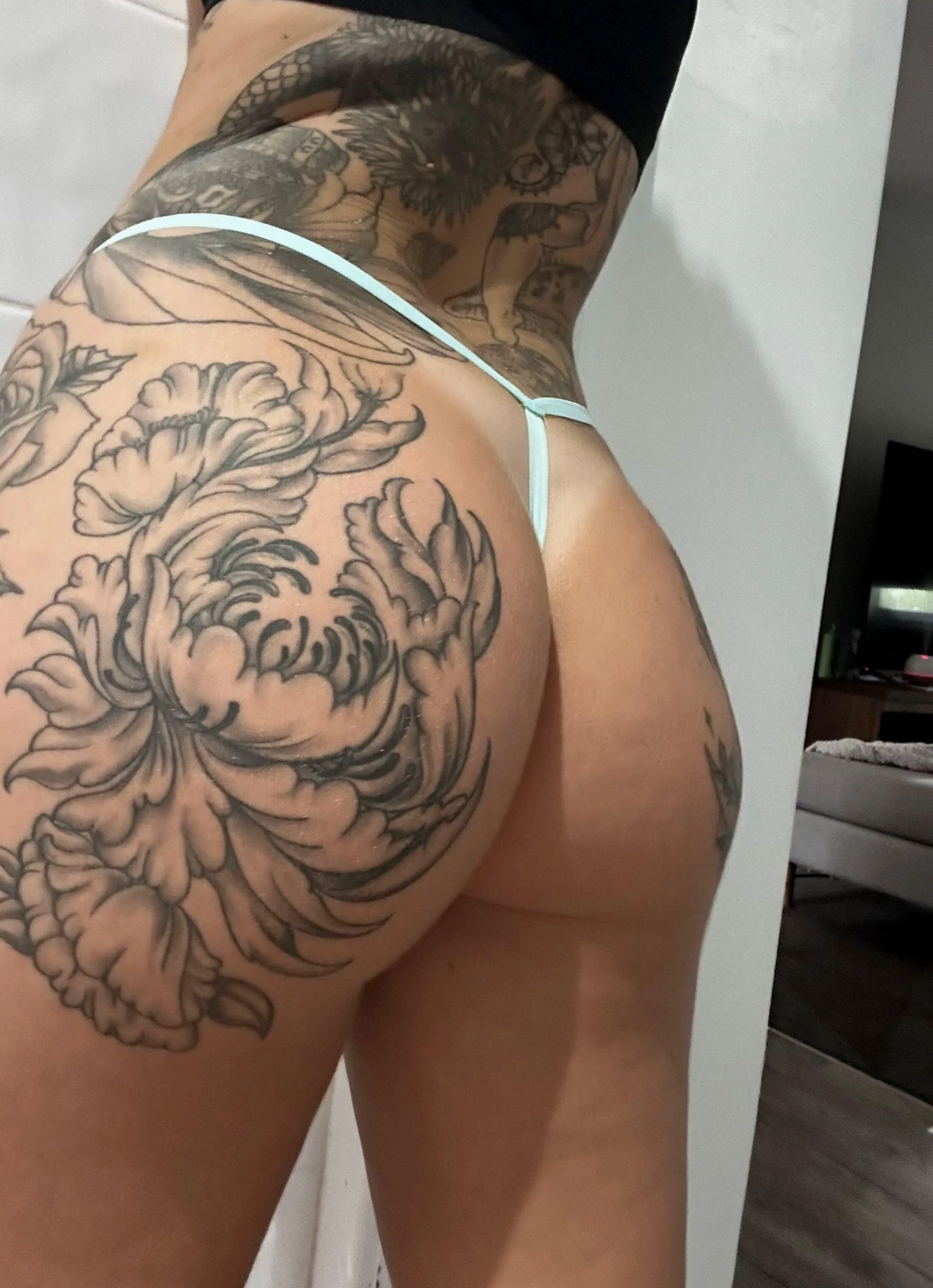 All you need to do to get this ass is show it a bit of love