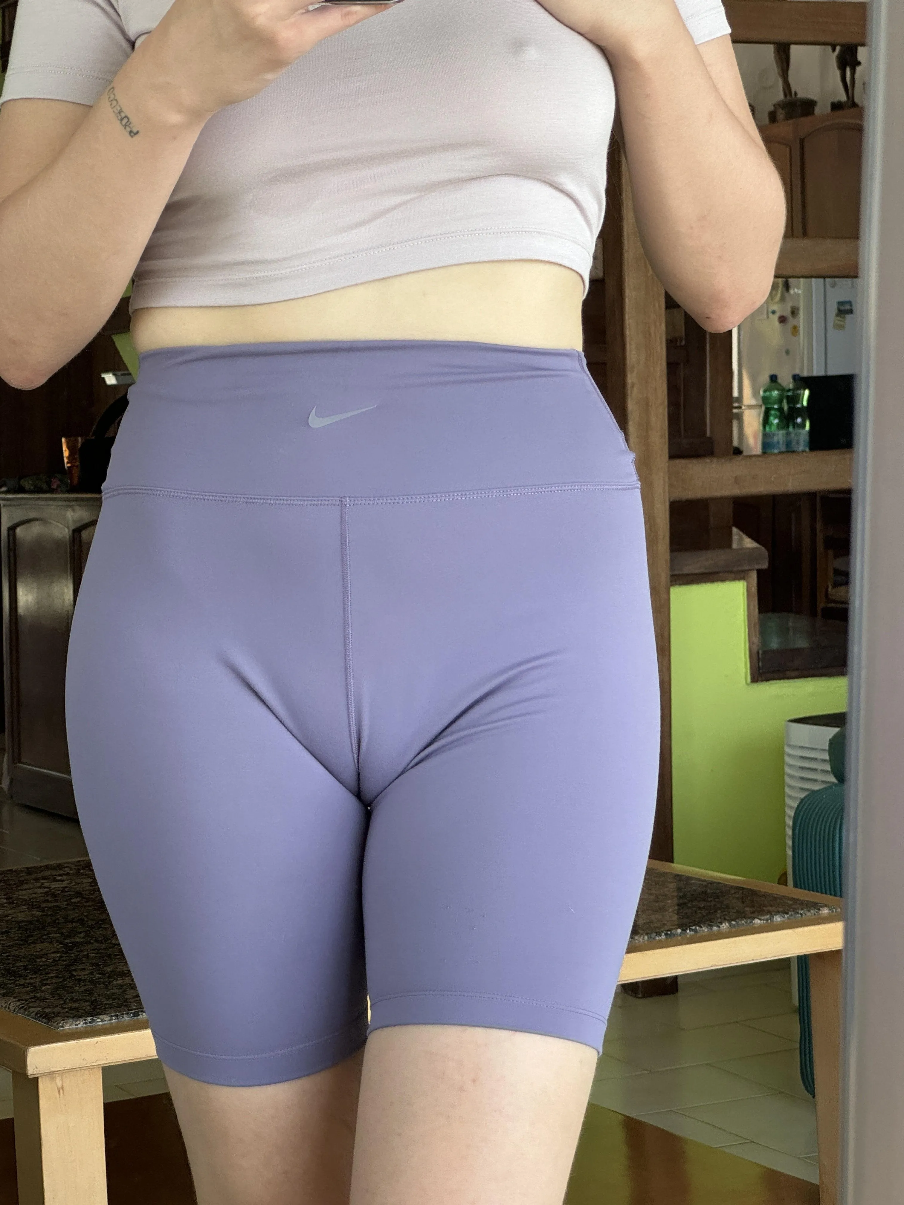 Sexy camel toe in these tight shorts