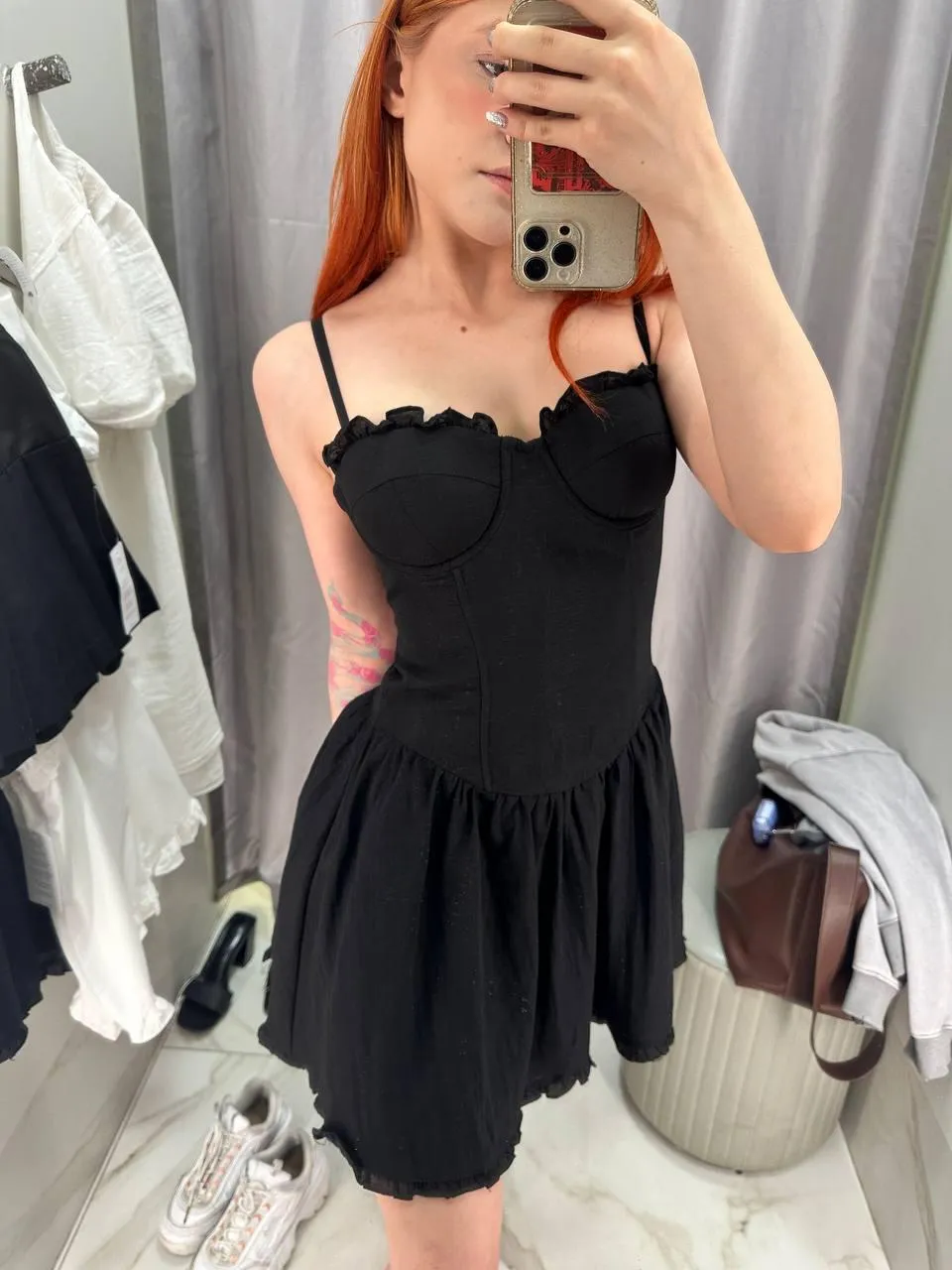 Does this dress look good on me?