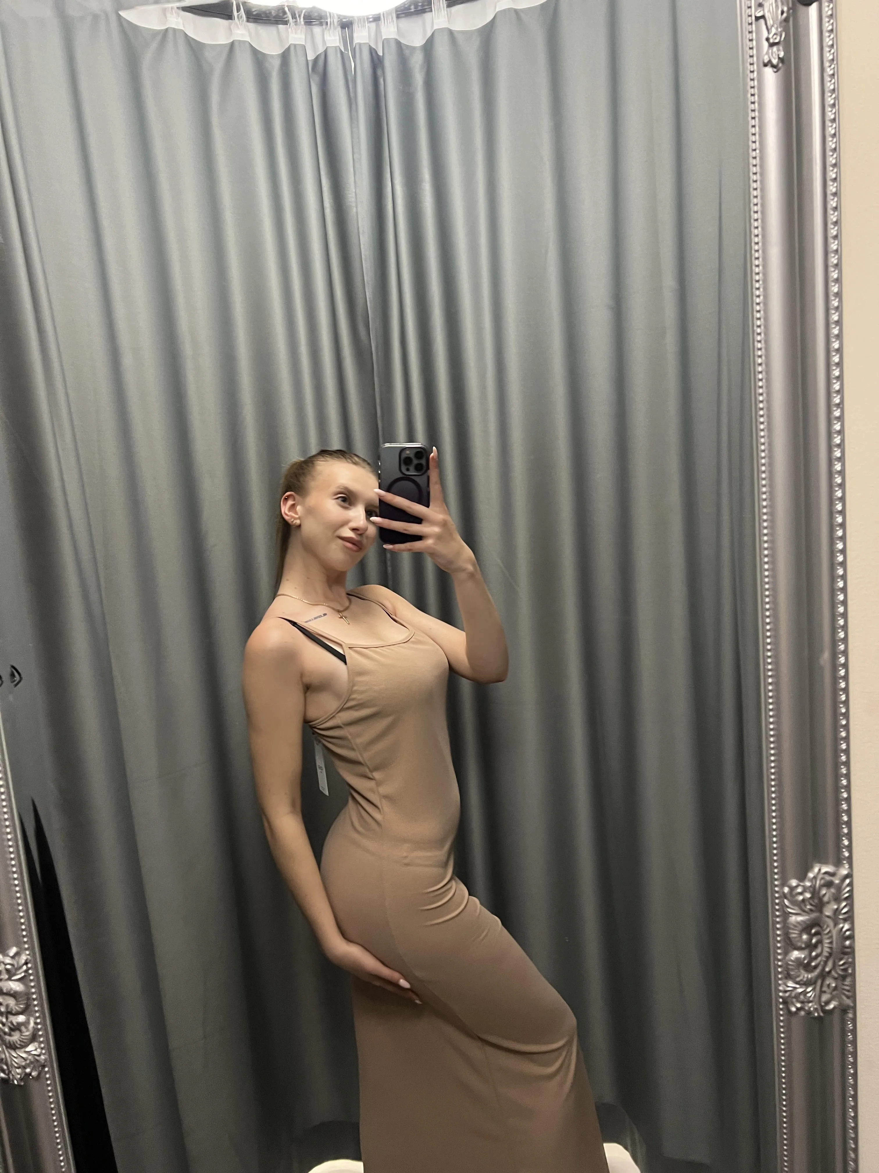 I feel so hot in this dress