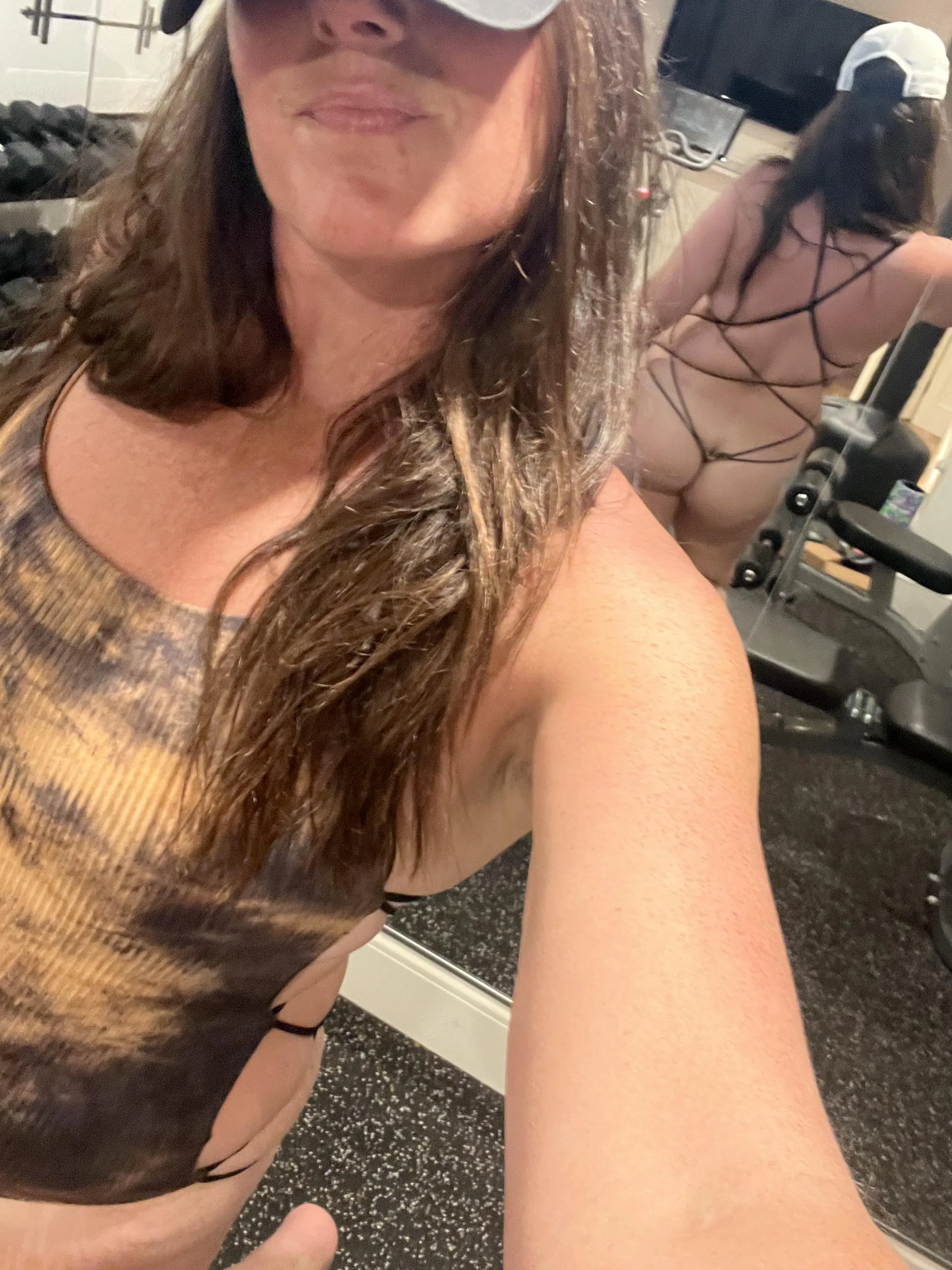 I&#039;d love you to join m at my home gym when you&#039;re wife is at work