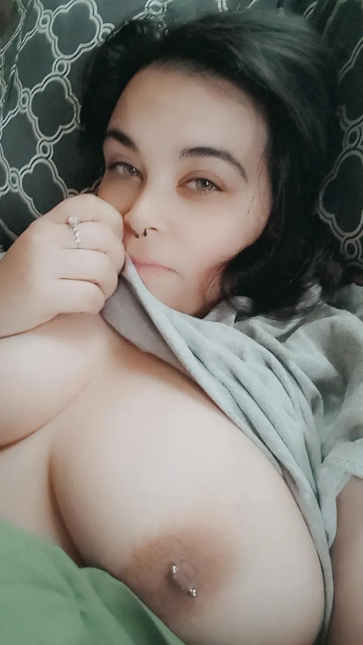 Who&#039;s awake? Play with my tits