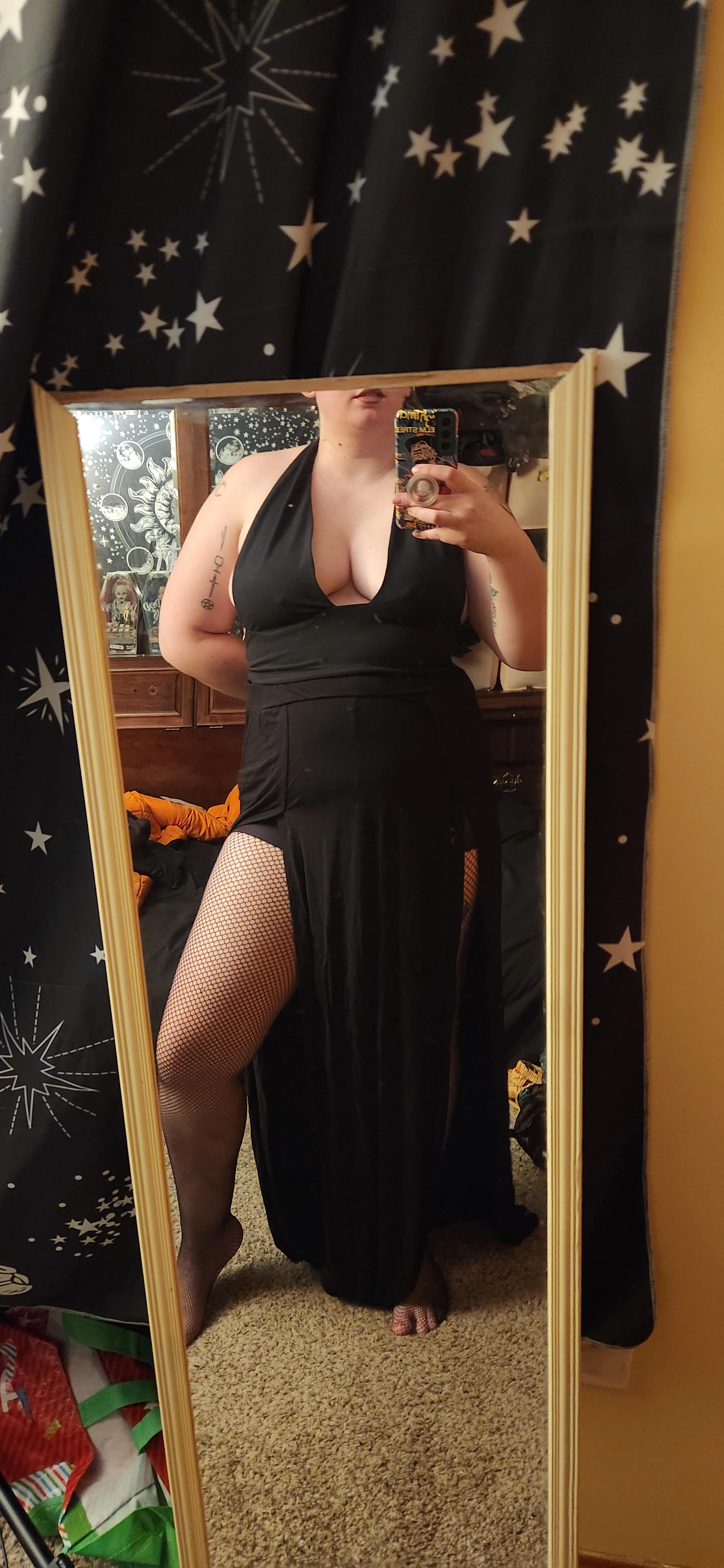 Does this dress make me look fuckable?