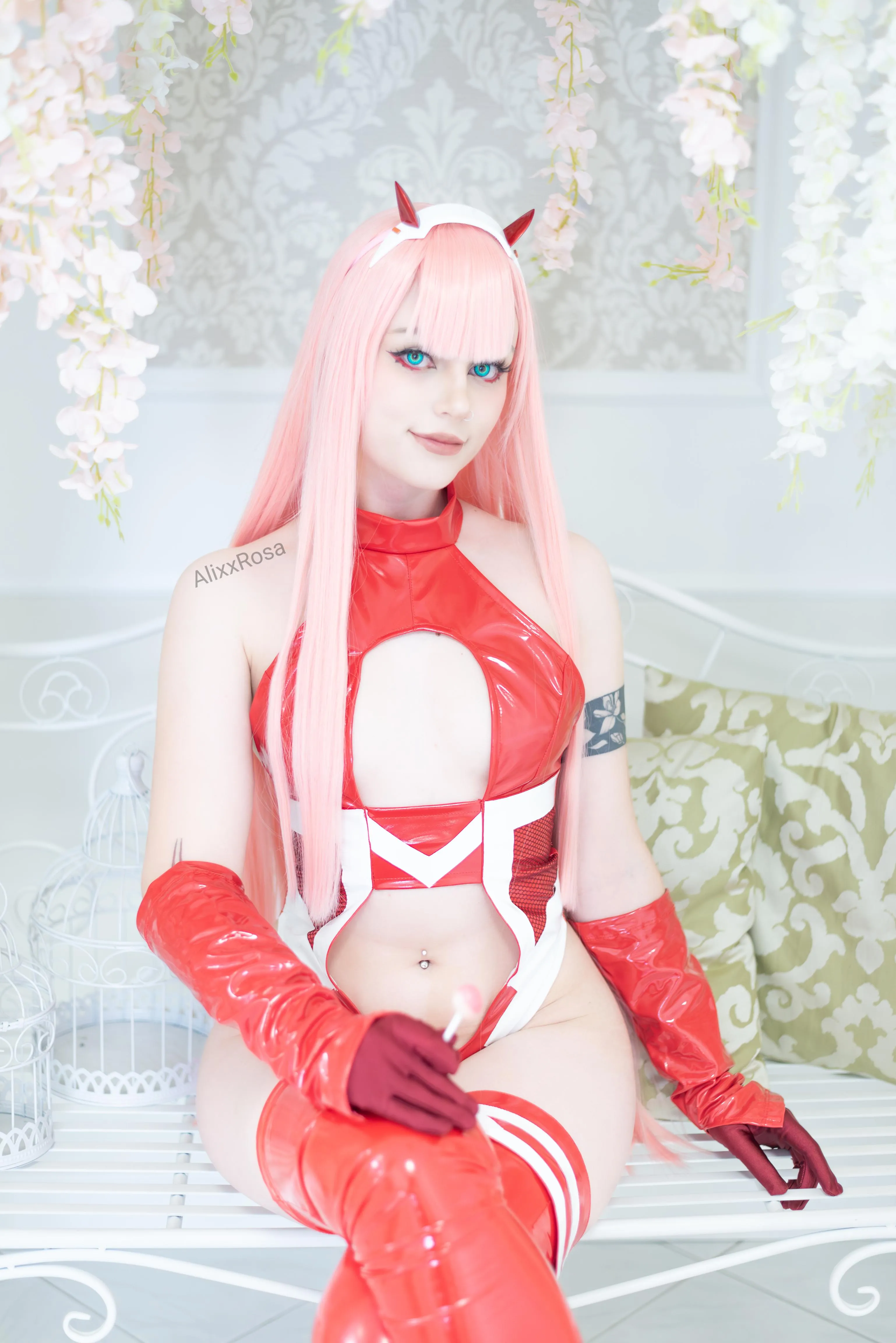 Zero Two cosplay by AlixxRosa