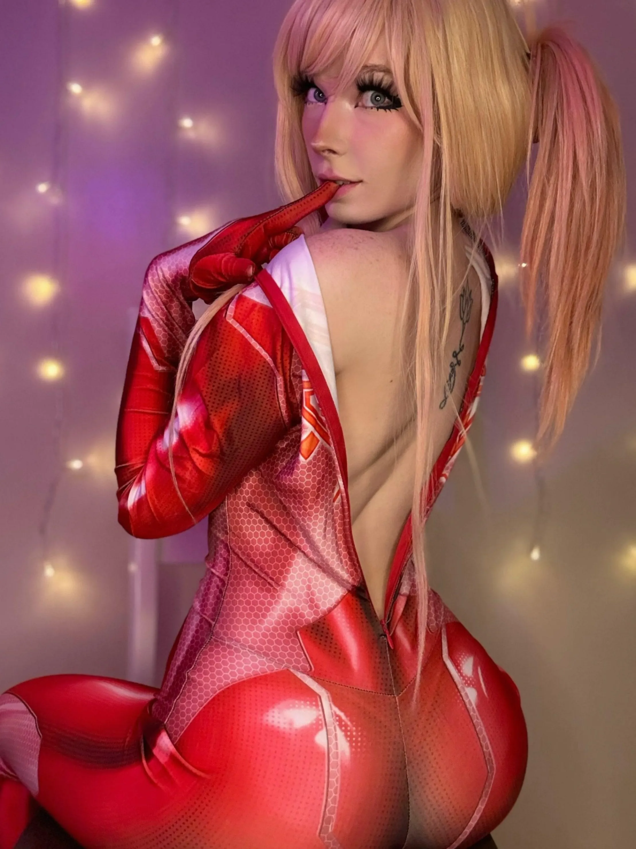 Samus Proper by SunflowerrSparkle