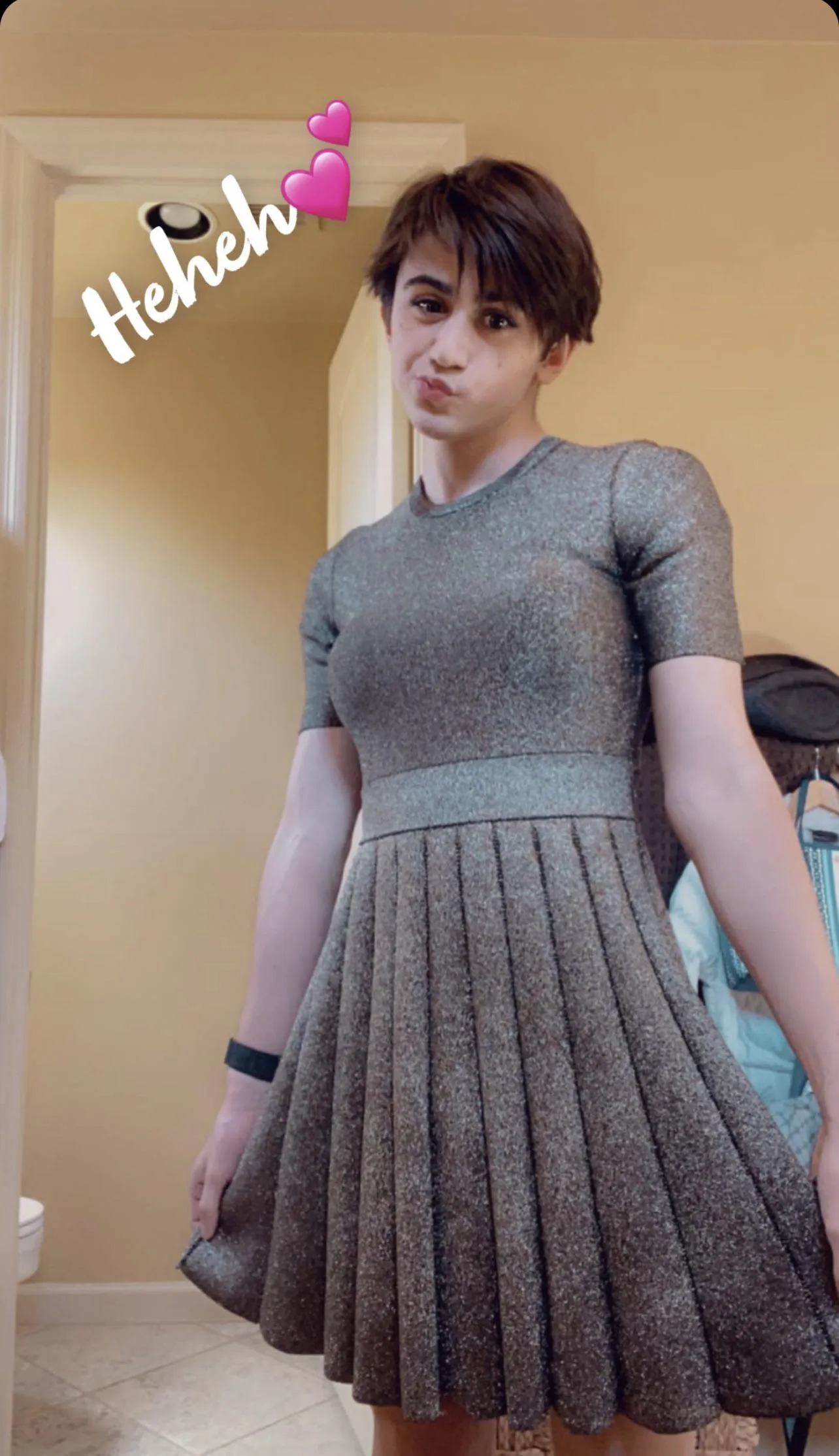 Reposting my first time ever crossdressing!!