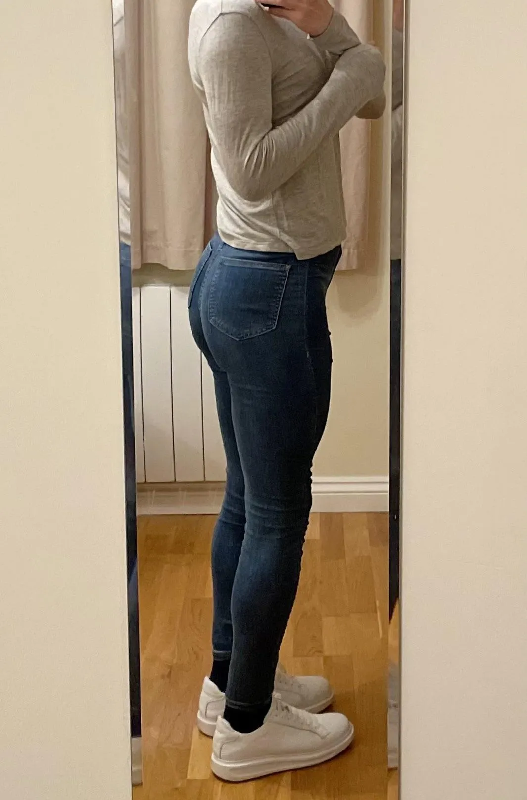 Feeling good in skinny jeans