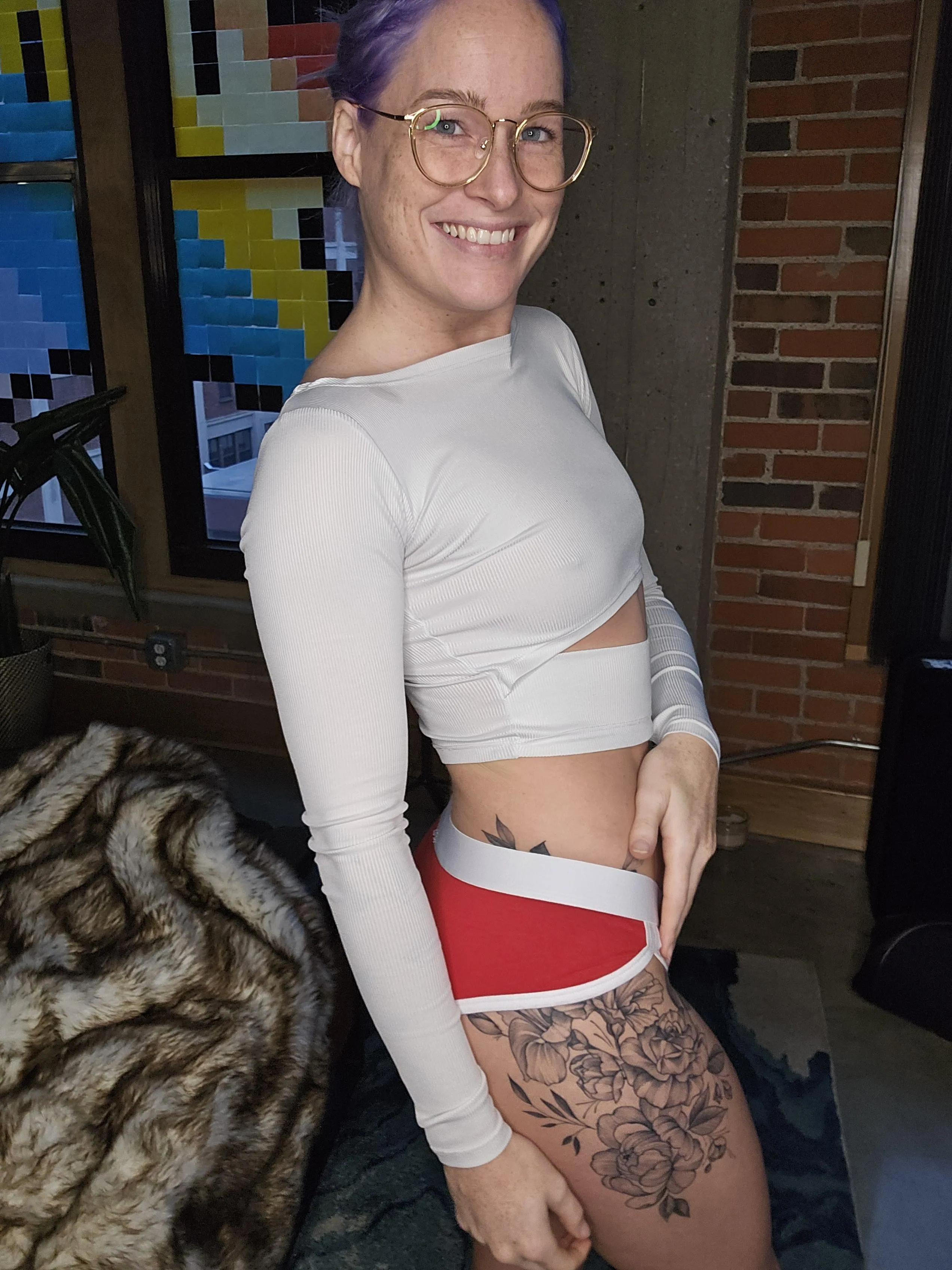 Alt tatted tomboy