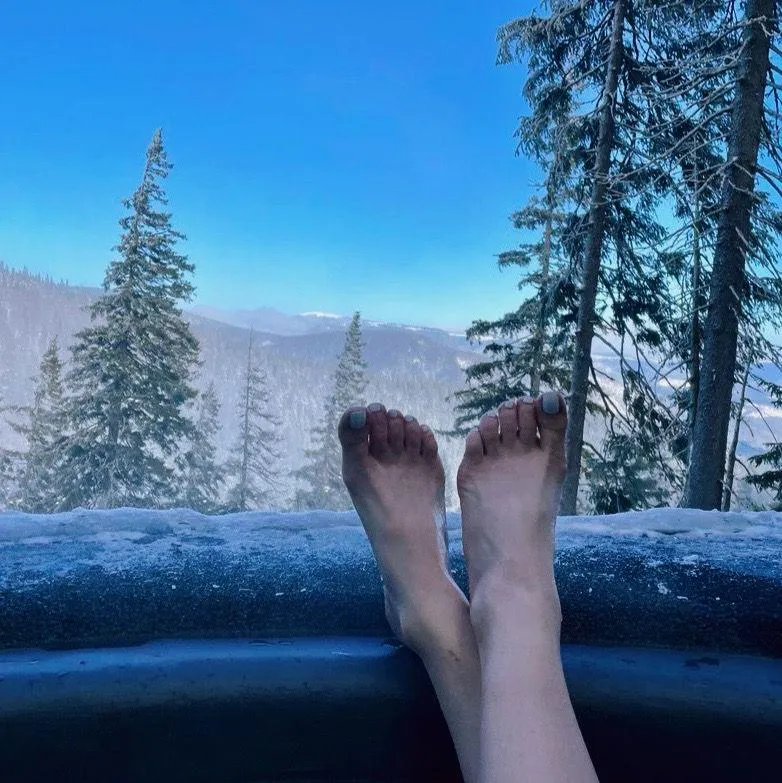 Mountain views and feet - the perfect match.