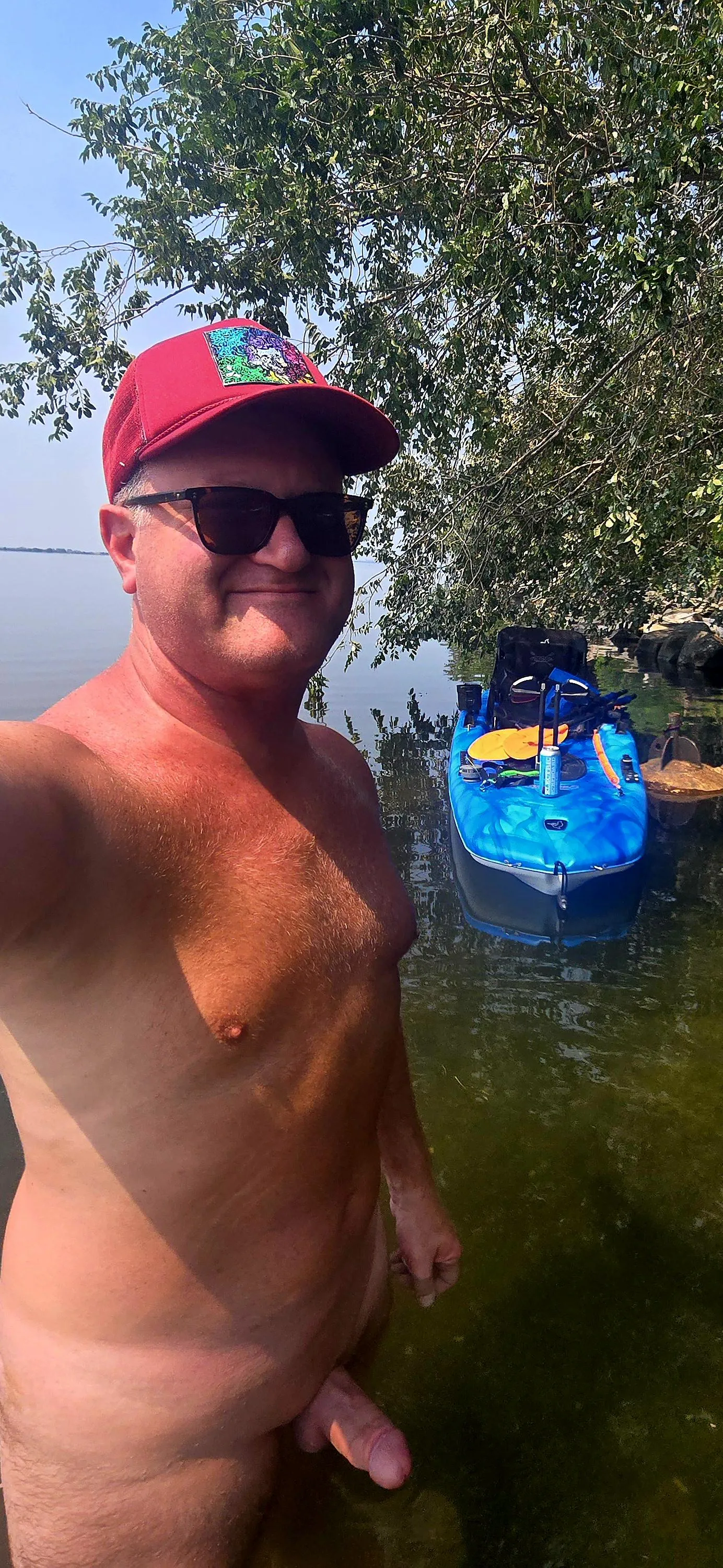 Who else loves kayaking nude?