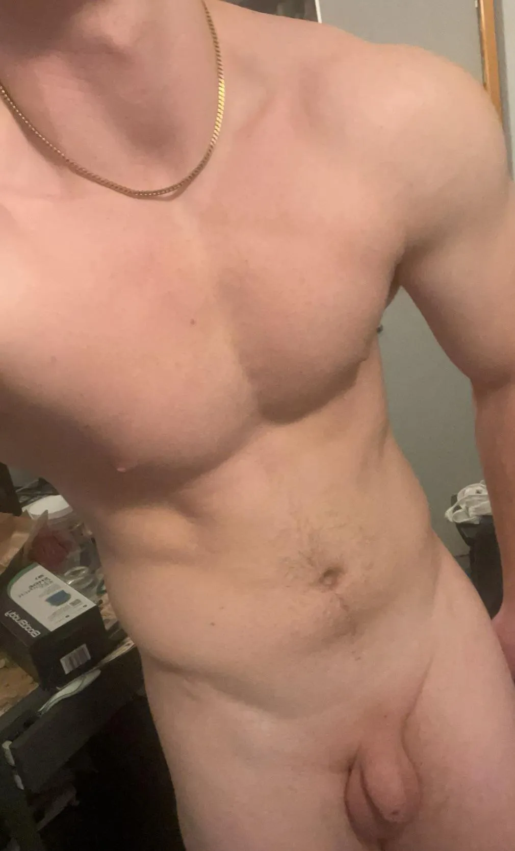 M22, 511, 82kg so shy but finally built up the courage