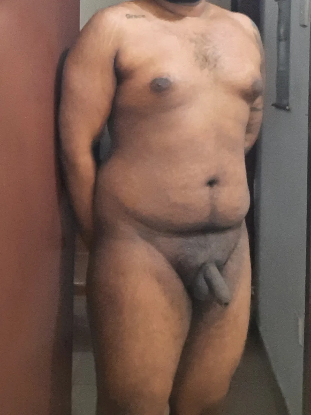 28, M, 115kg - post swim - this is me being flaccid. Took many turns cz it looked erect. But istg its not