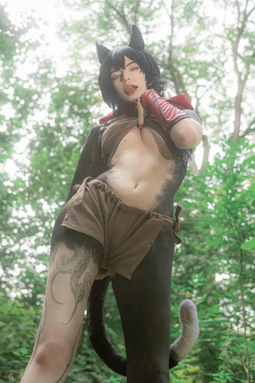 Izutsumi Dungeon Meshi cosplay by BakaFuwa