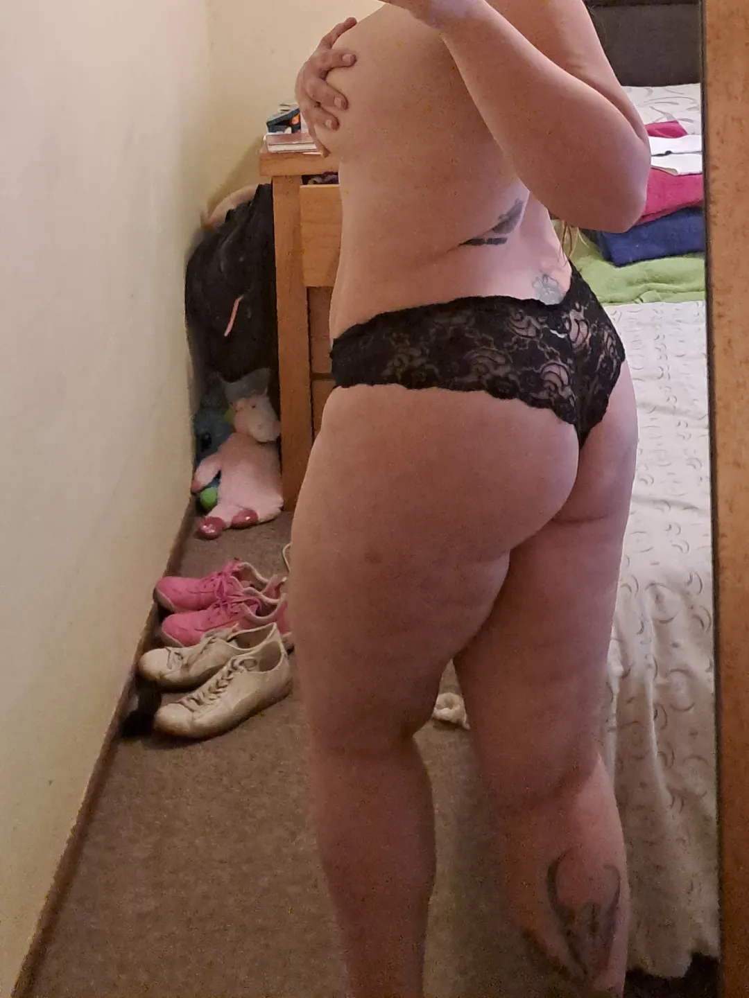 What would you do to this ass if you had it all weekend?