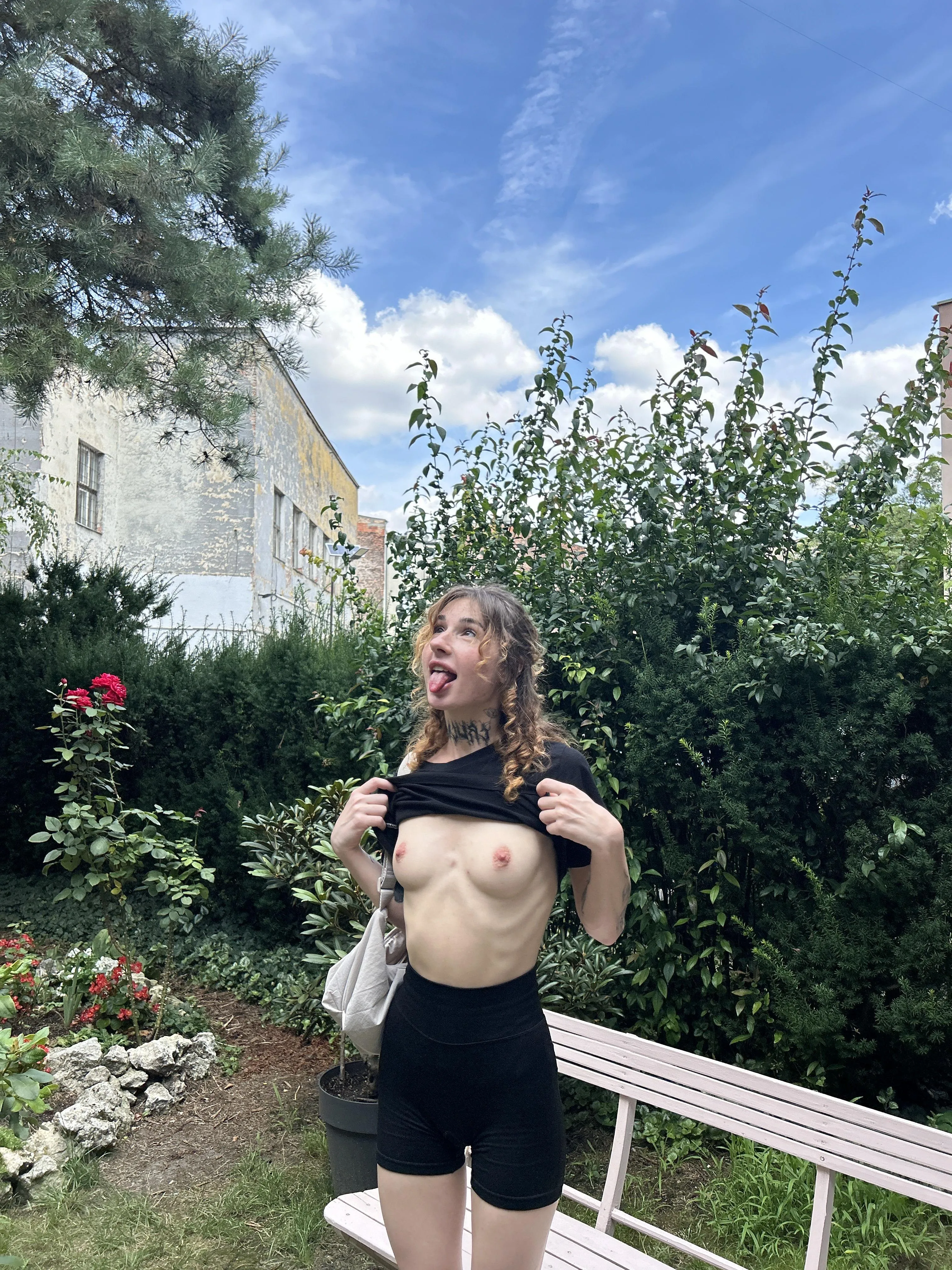 I decided to show my tits on the street because it really turns me on