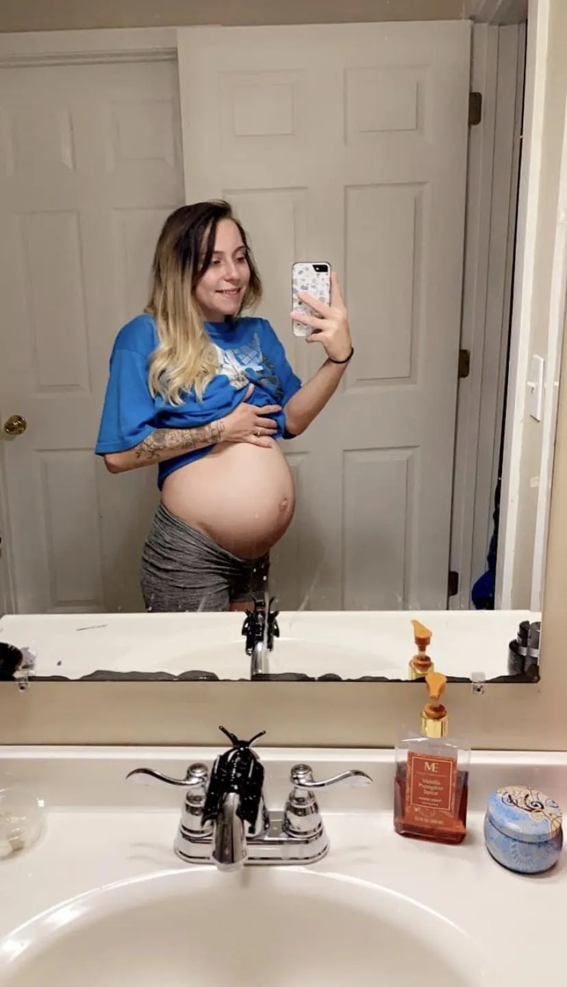 Pregnant enough for you ?