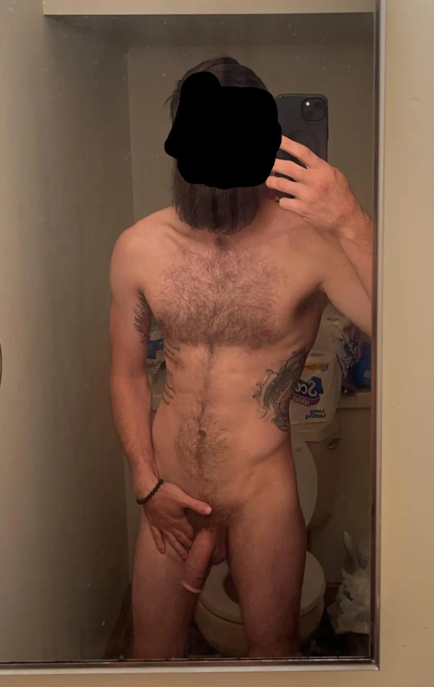 M 33 hope you all enjoy my nude body