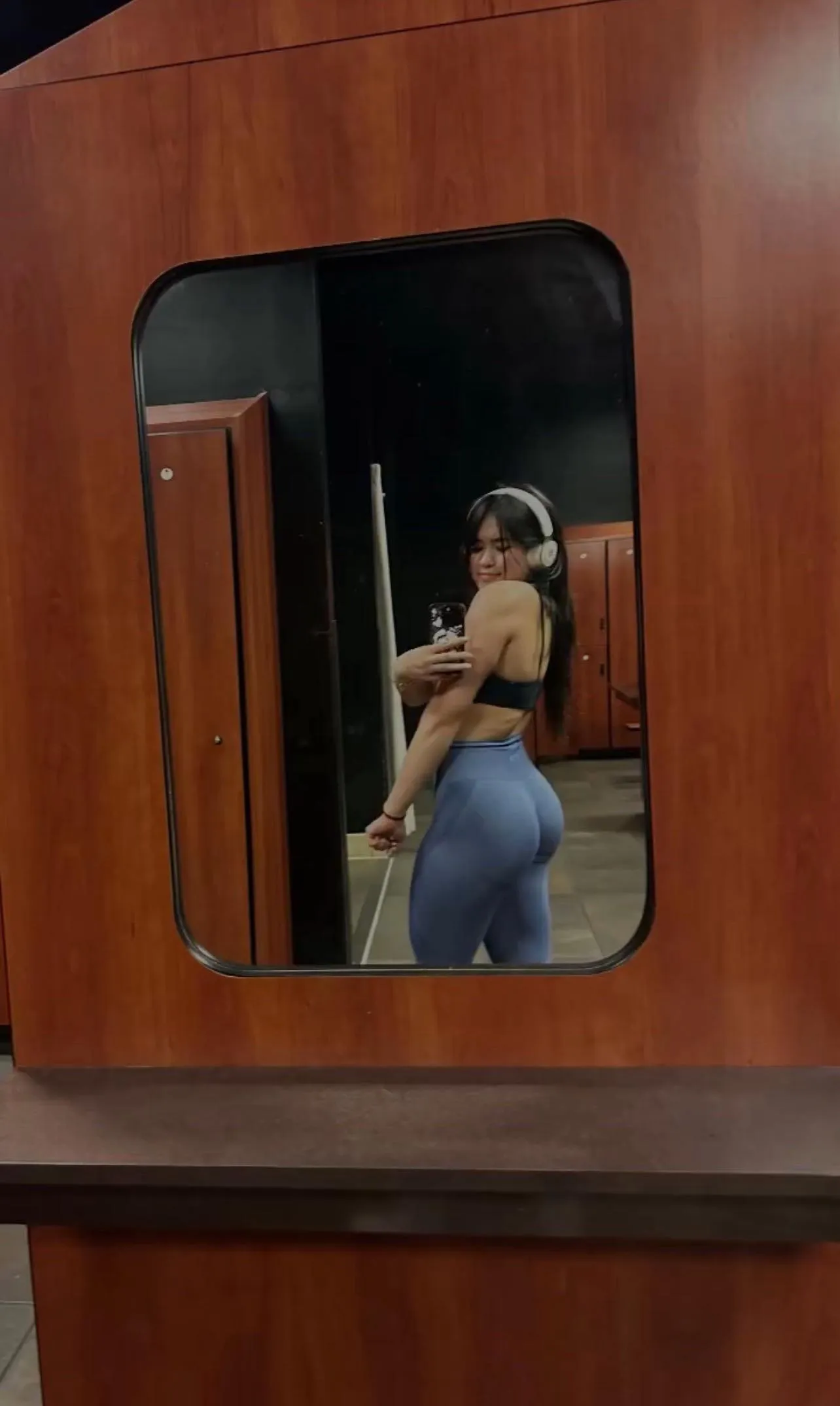 Gym babe