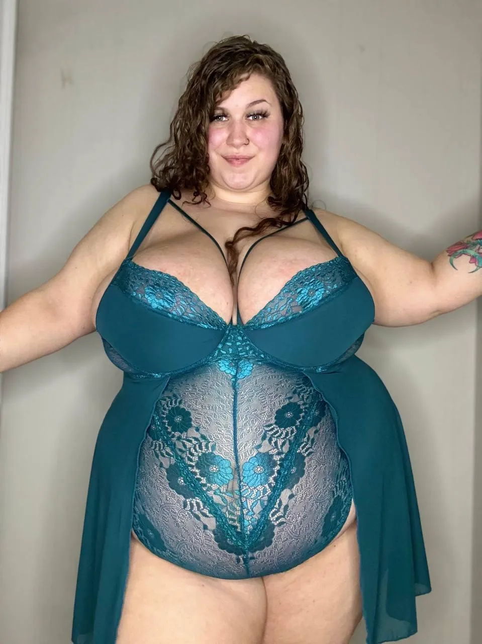 I have been in this line of work for 6 years. I am experienced in many different kinks! Available for fun!! cam dom gfe sext pic rate vid telegram - lunastarr89  discordkik - goddessluna56