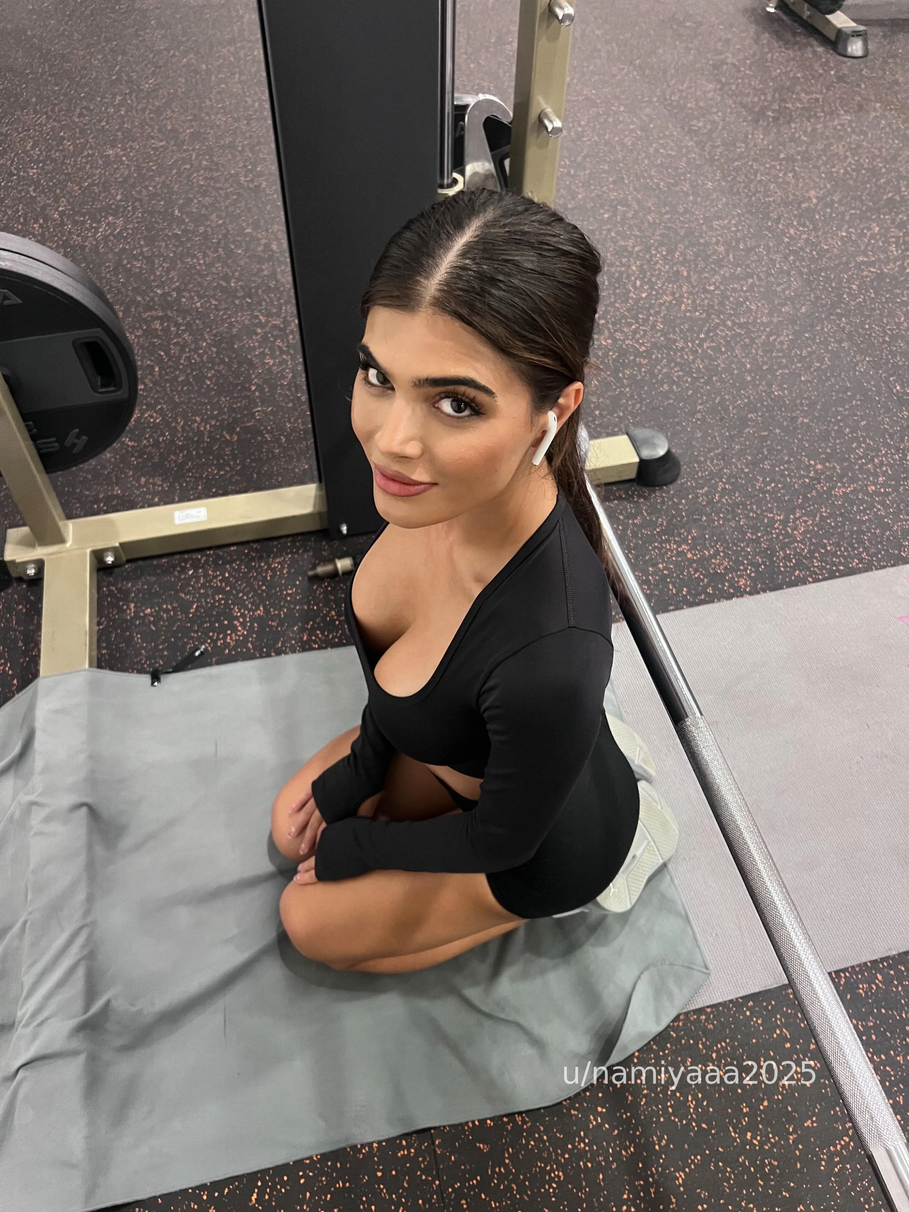 POV you accidentally lock eye contact while I am on my knees in the gym